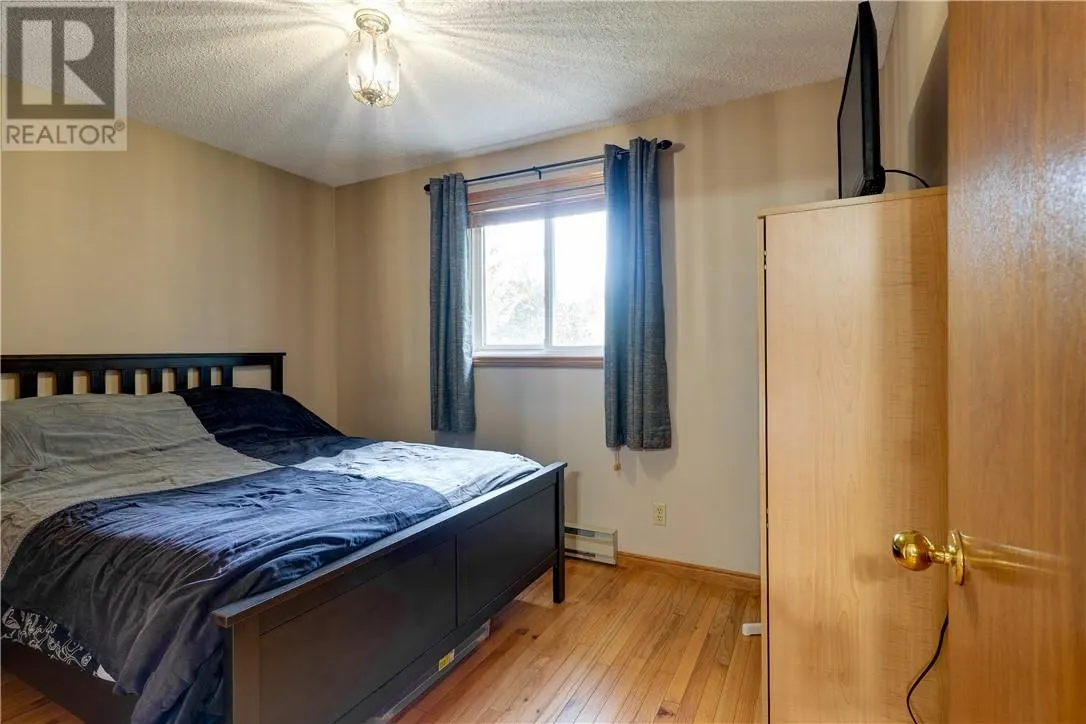 3860 Macmillan