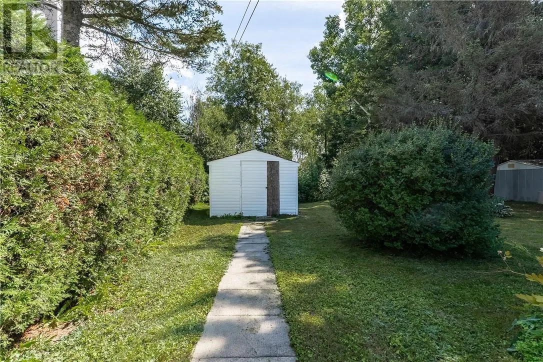 3860 Macmillan