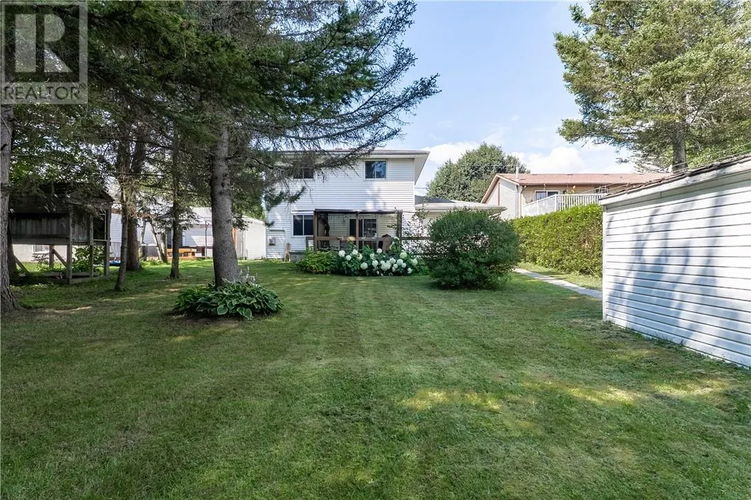 3860 Macmillan