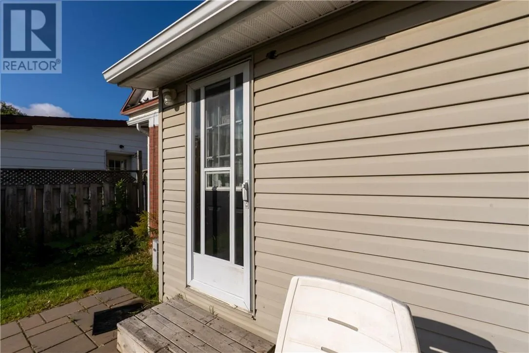 438 Montague Avenue