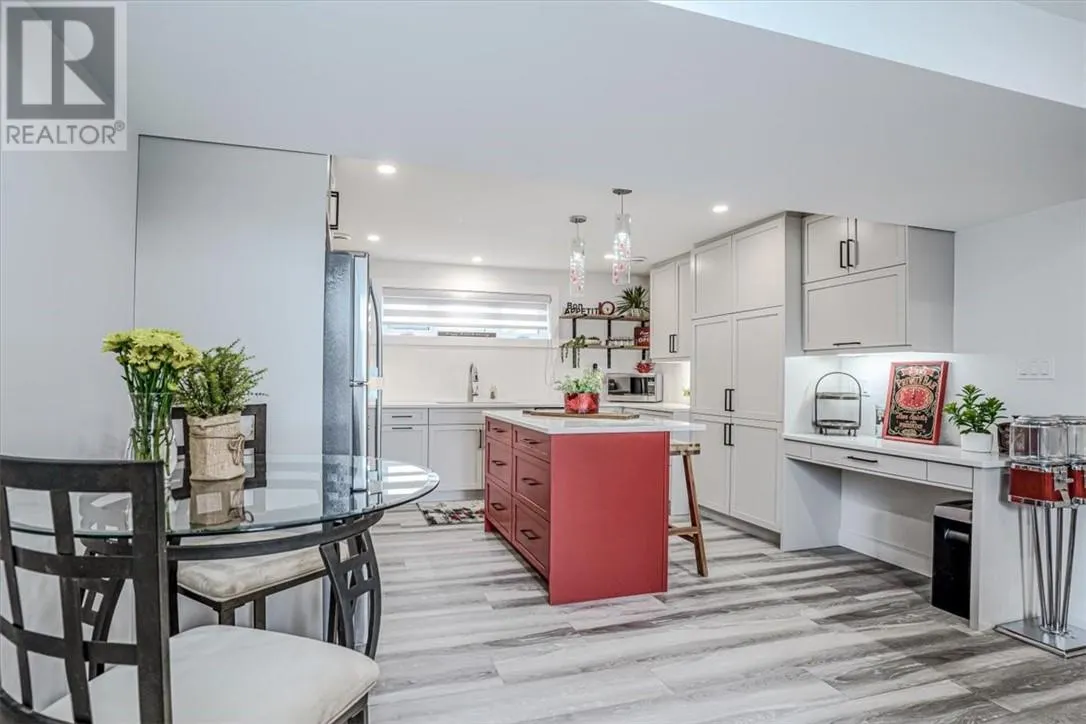21 HEATHERGLEN Place