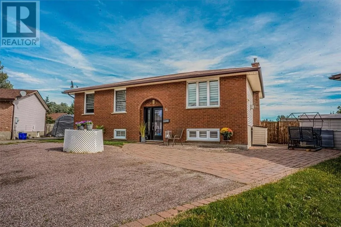 21 HEATHERGLEN Place