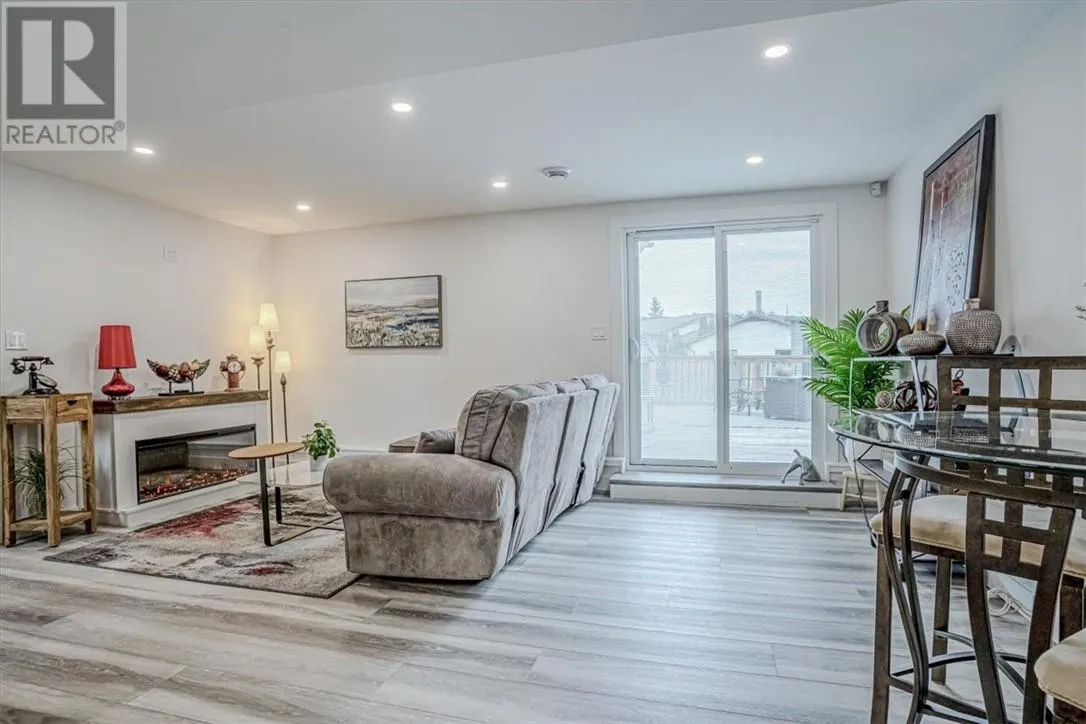 21 HEATHERGLEN Place