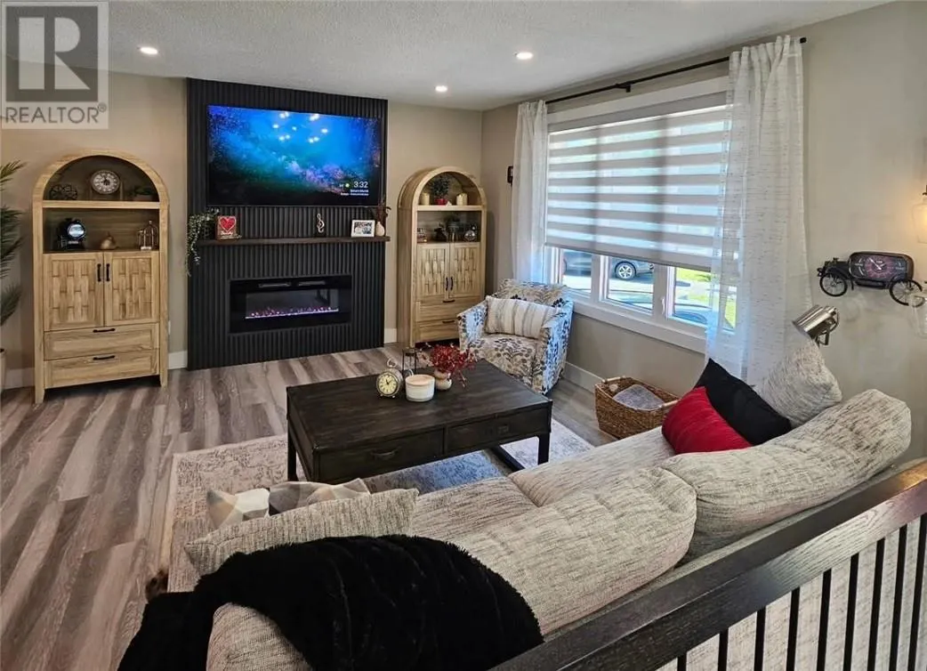 21 HEATHERGLEN Place