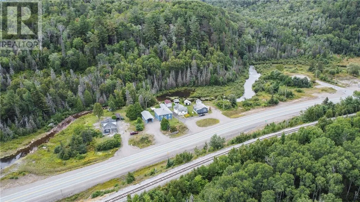 573 HWY 144