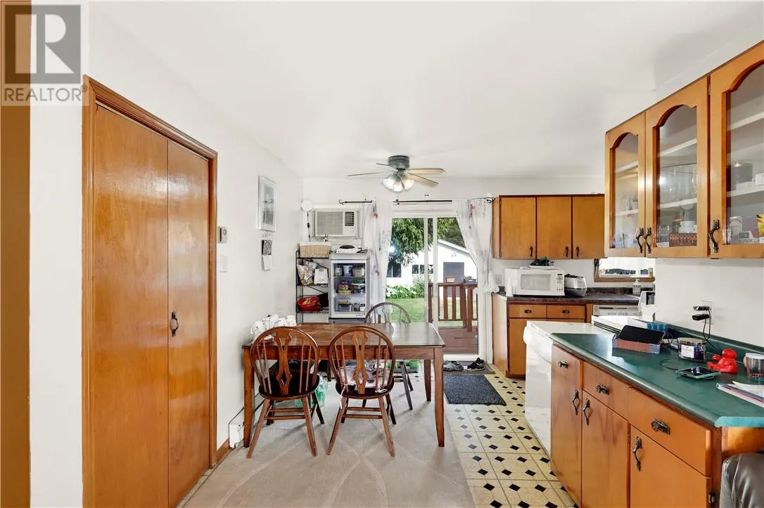 704 MEAD Boulevard