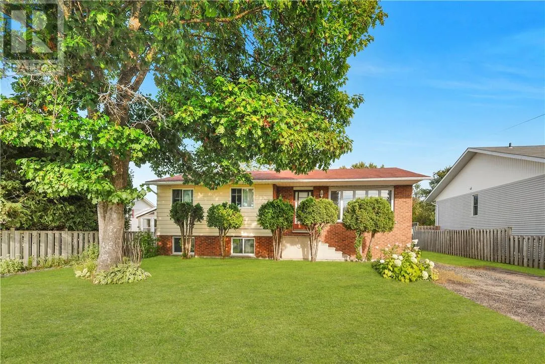 704 MEAD Boulevard