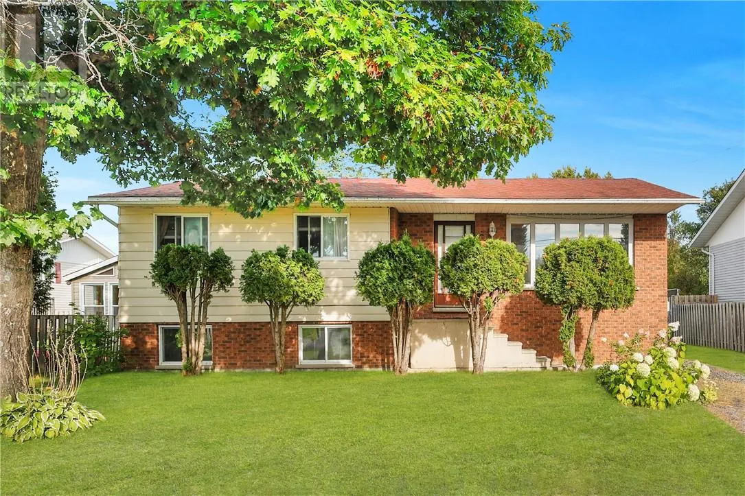 704 MEAD Boulevard