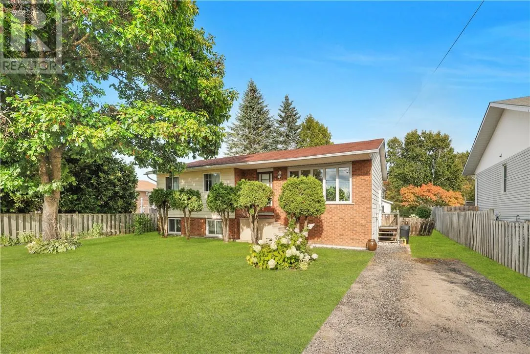 704 MEAD Boulevard