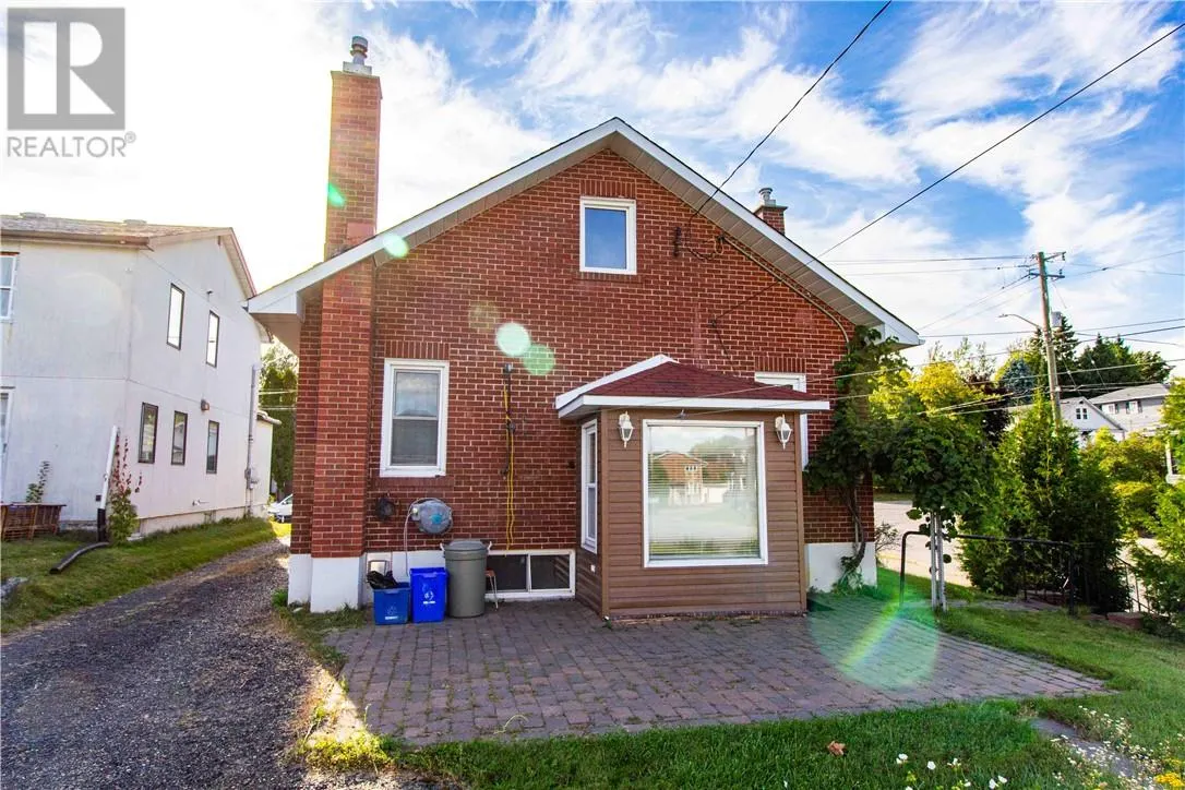246 Albinson Street