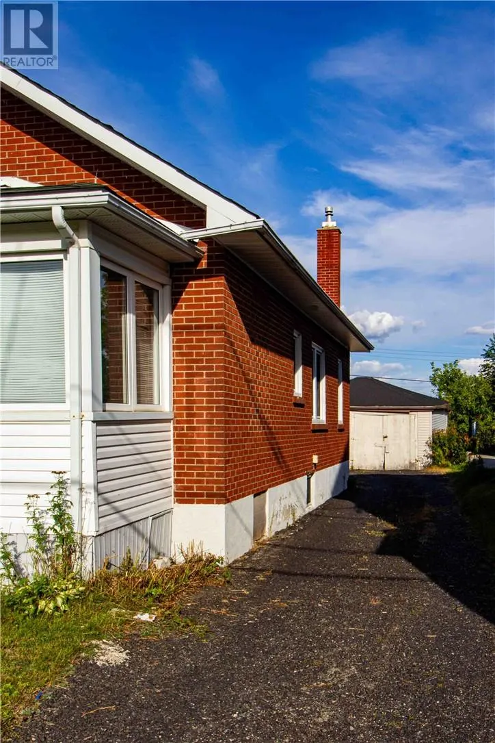 246 Albinson Street