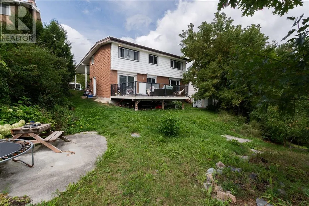 236 Brebeuf Avenue