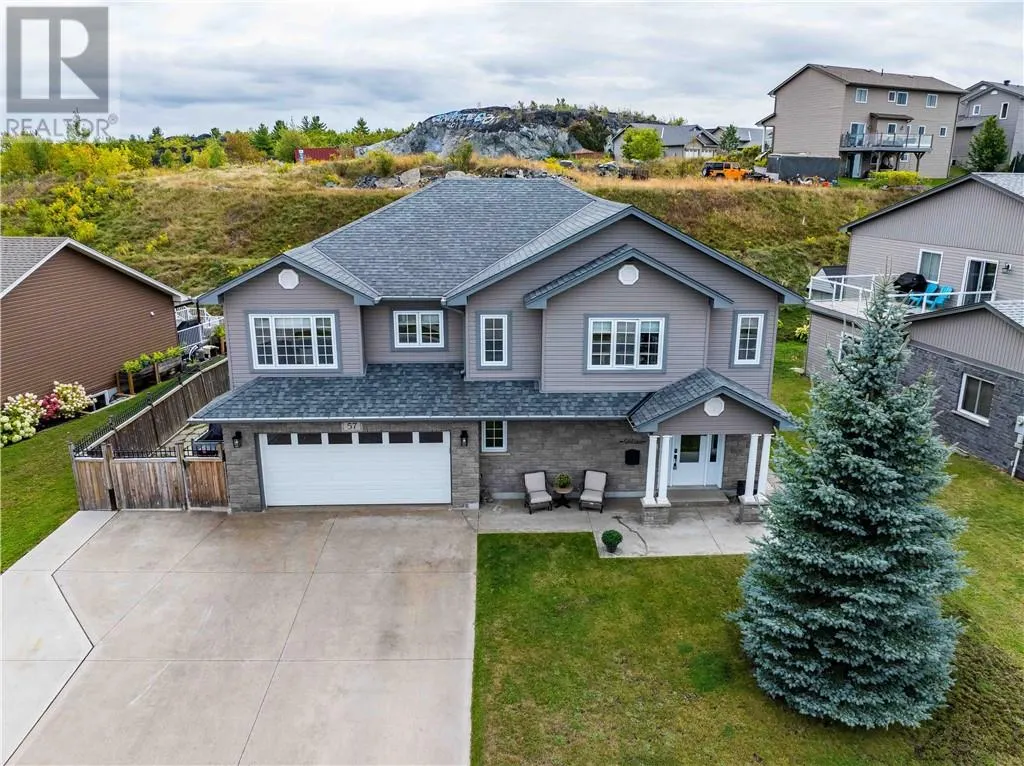 57 Northfield Crescent