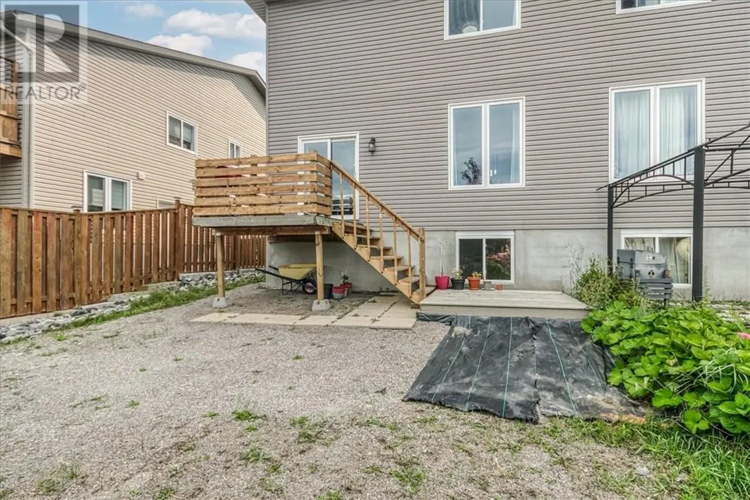 105 Eclipse Crescent