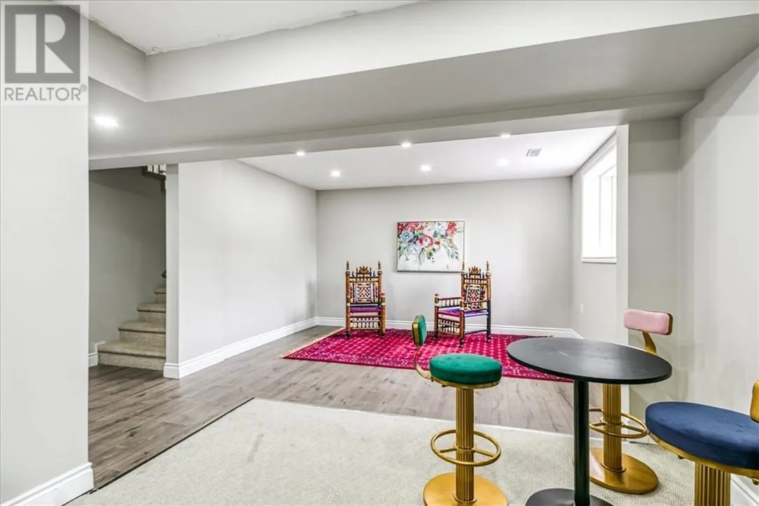 105 Eclipse Crescent