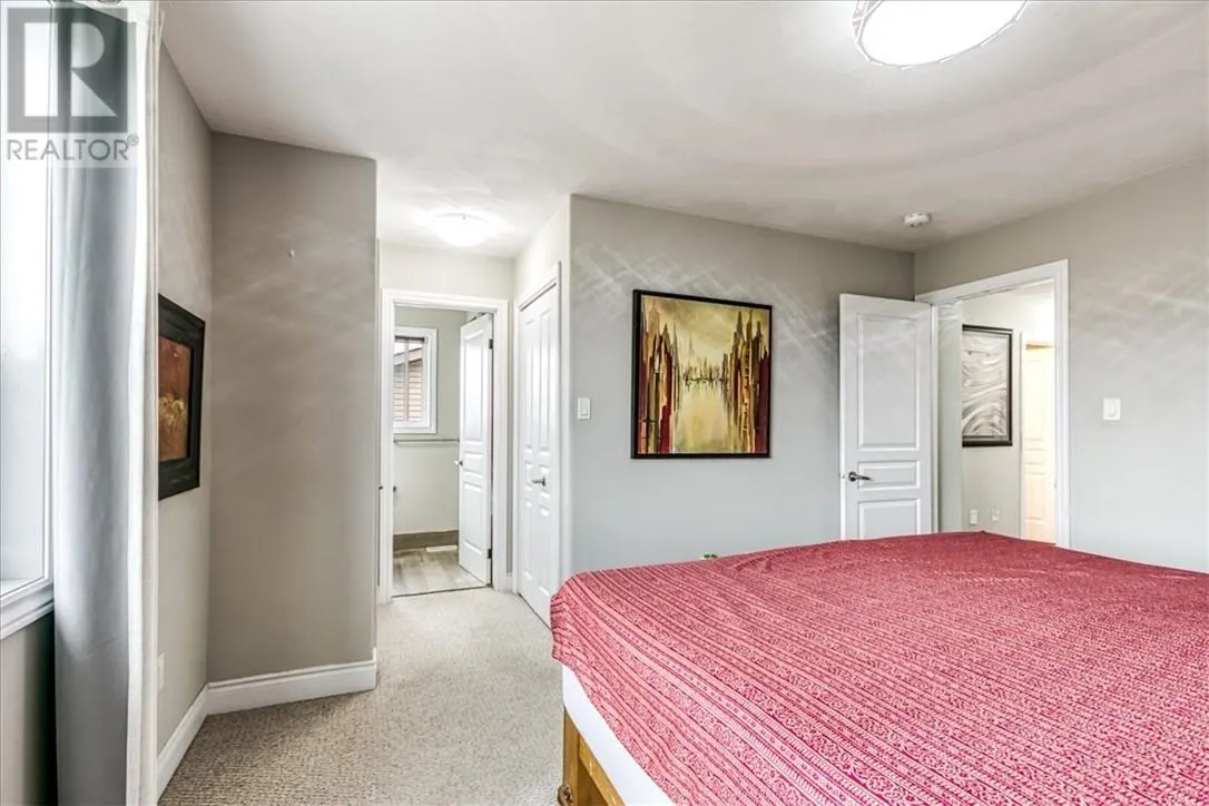 105 Eclipse Crescent