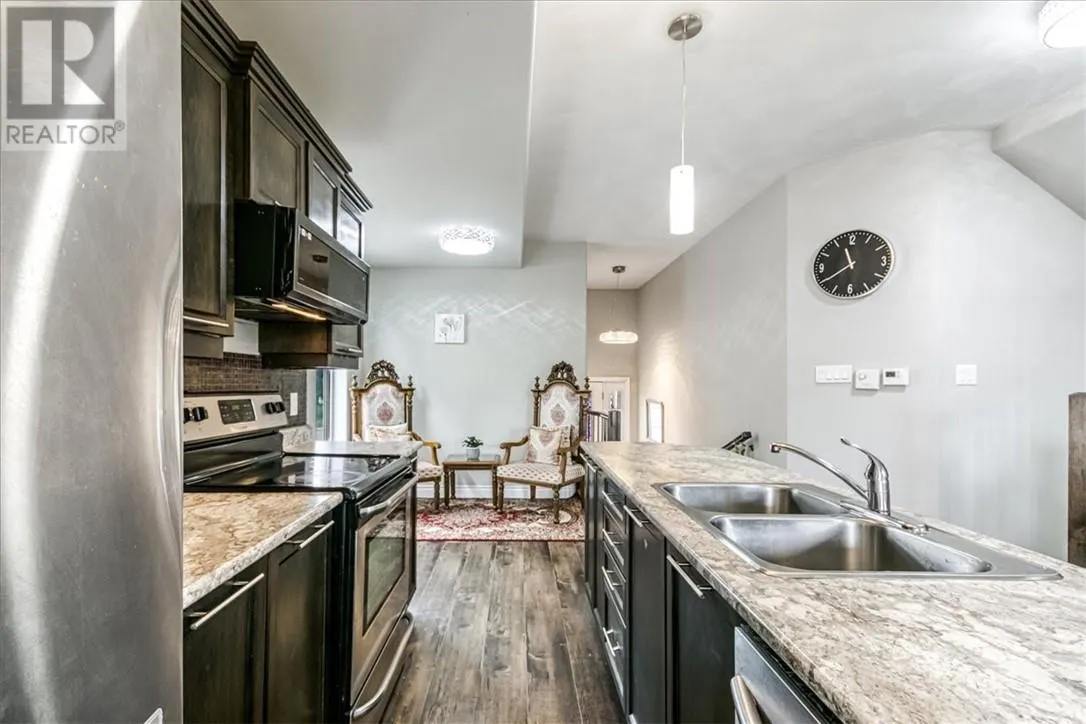105 Eclipse Crescent