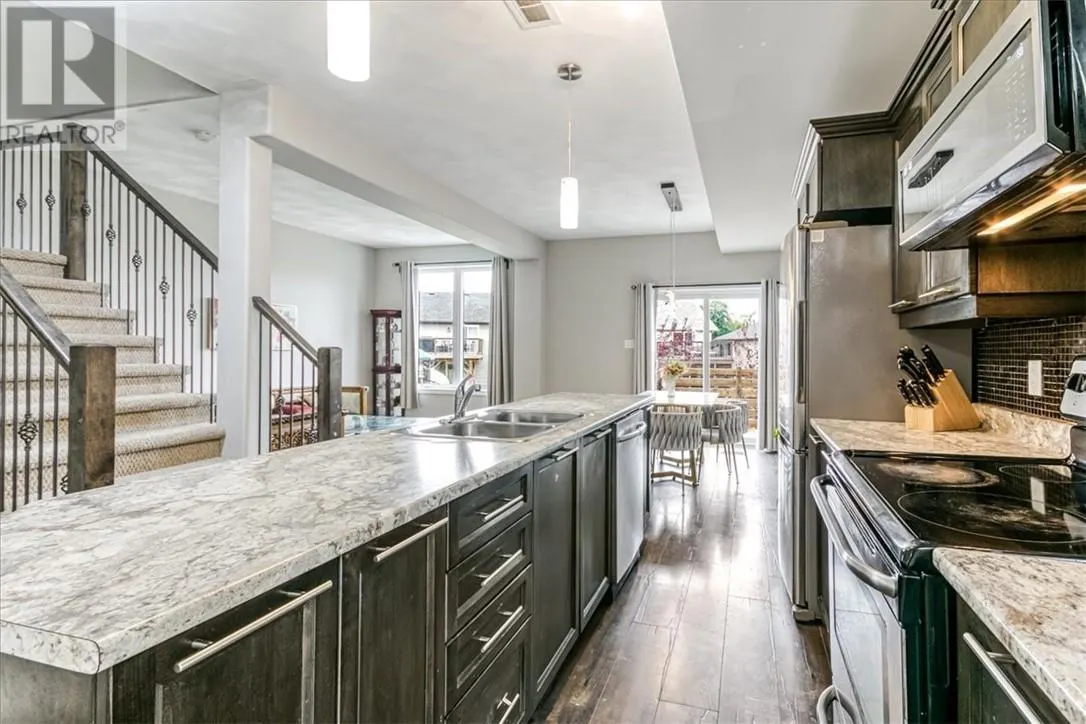 105 Eclipse Crescent