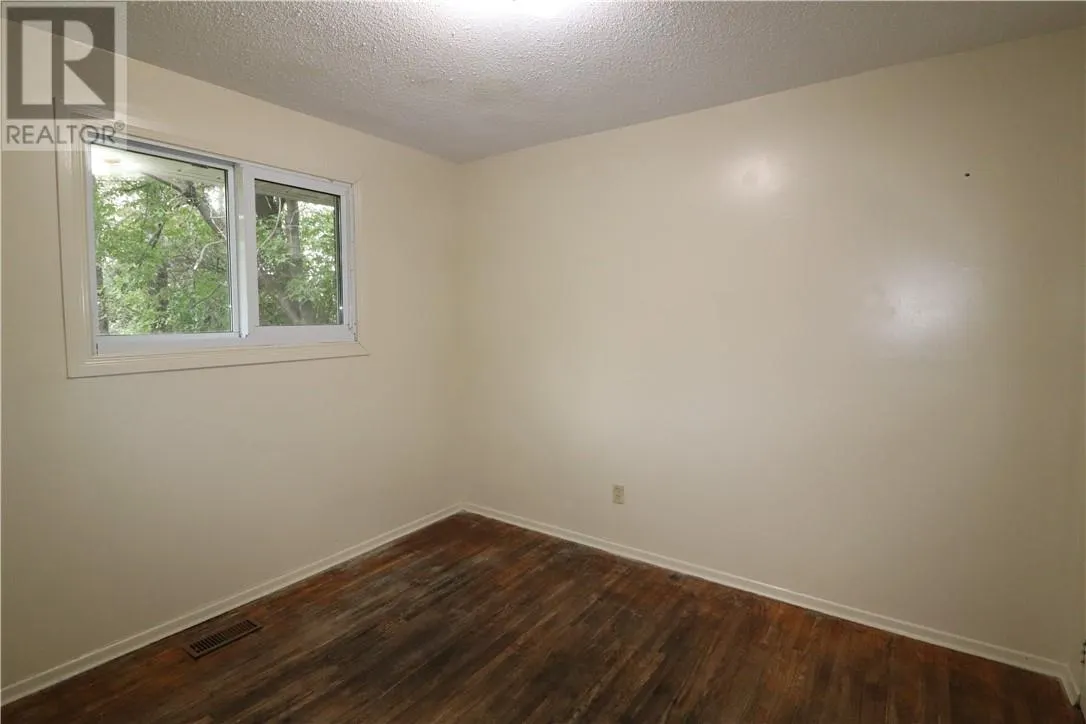 1412 Lillian Boulevard