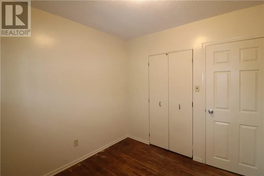 1412 Lillian Boulevard