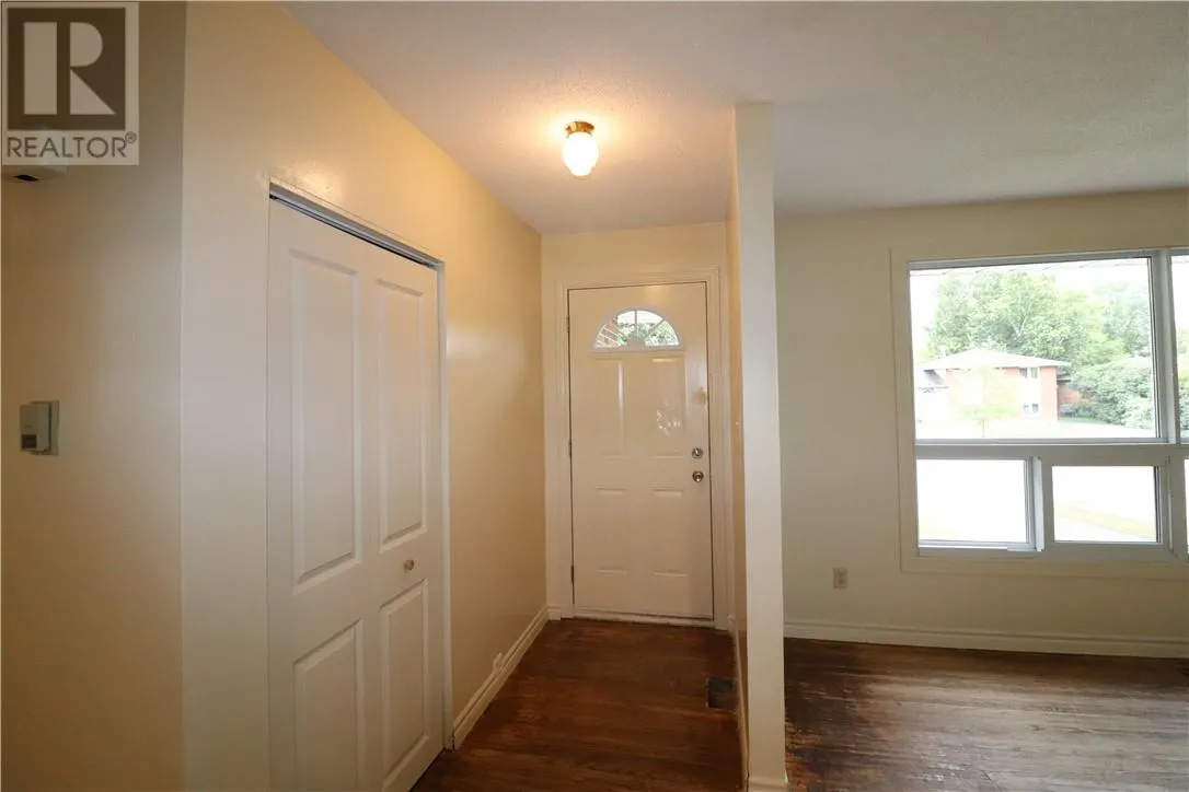 1412 Lillian Boulevard