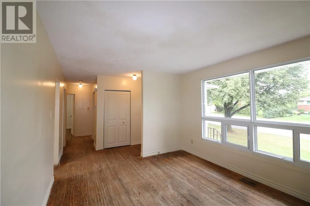 1412 Lillian Boulevard