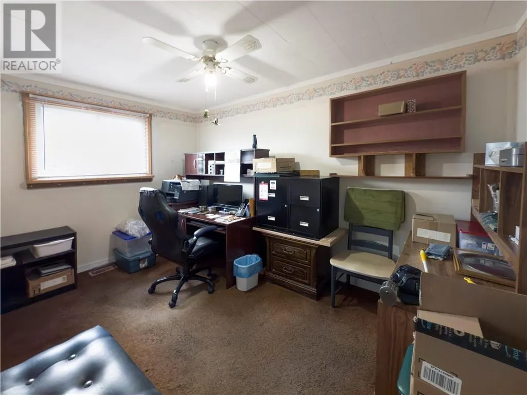 1556 Talon Street