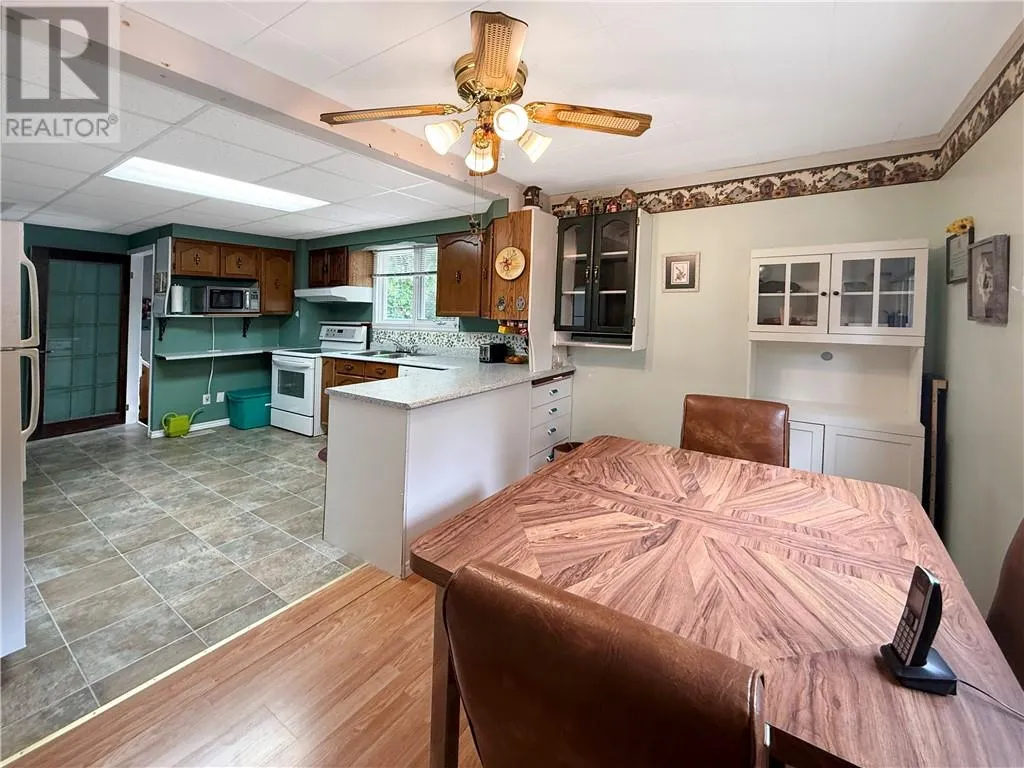 1556 Talon Street