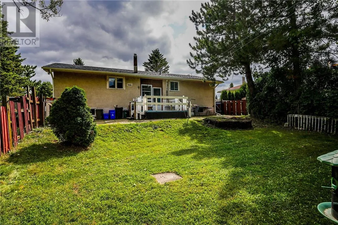 1556 Talon Street