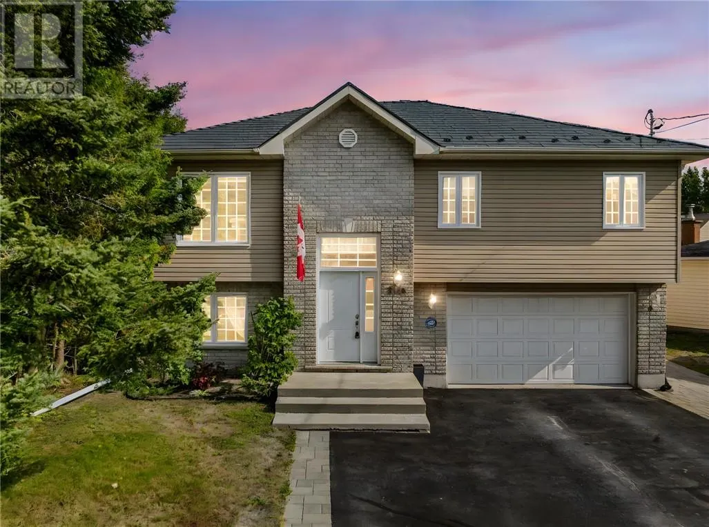 1116 JEANNE D'ARC Street