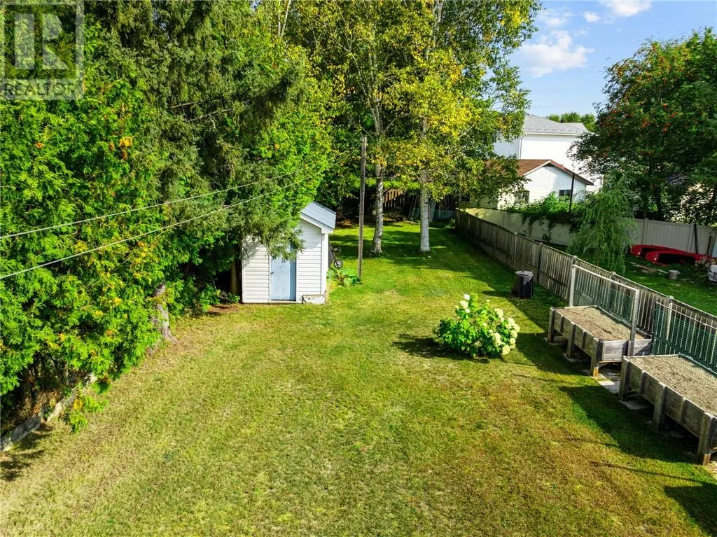 1116 JEANNE D'ARC Street