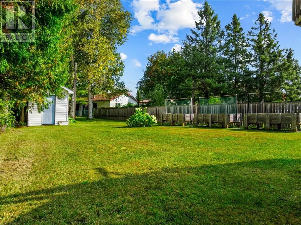 1116 JEANNE D'ARC Street