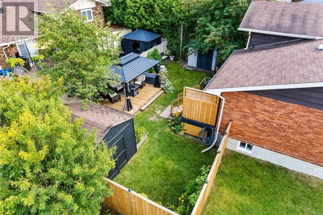 95 Manchester Crescent