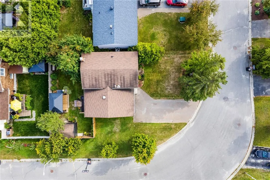 95 Manchester Crescent