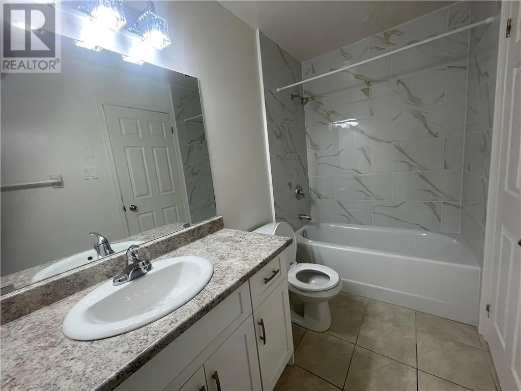 414 Westmount Avenue Unit# E15