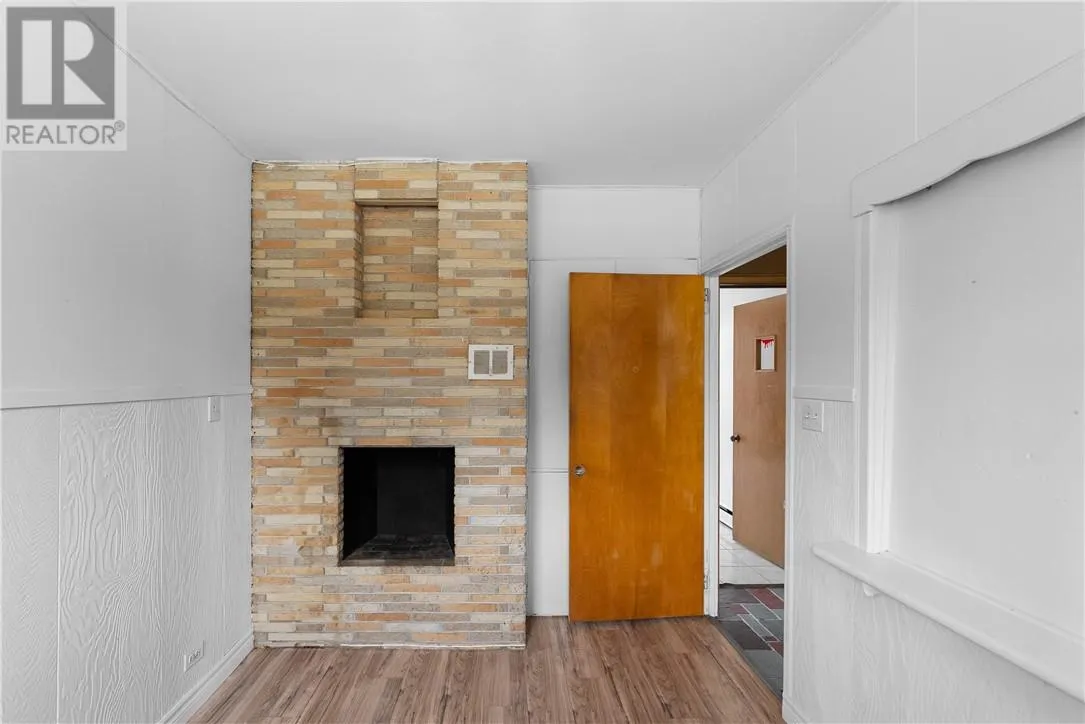 213 D'Youville