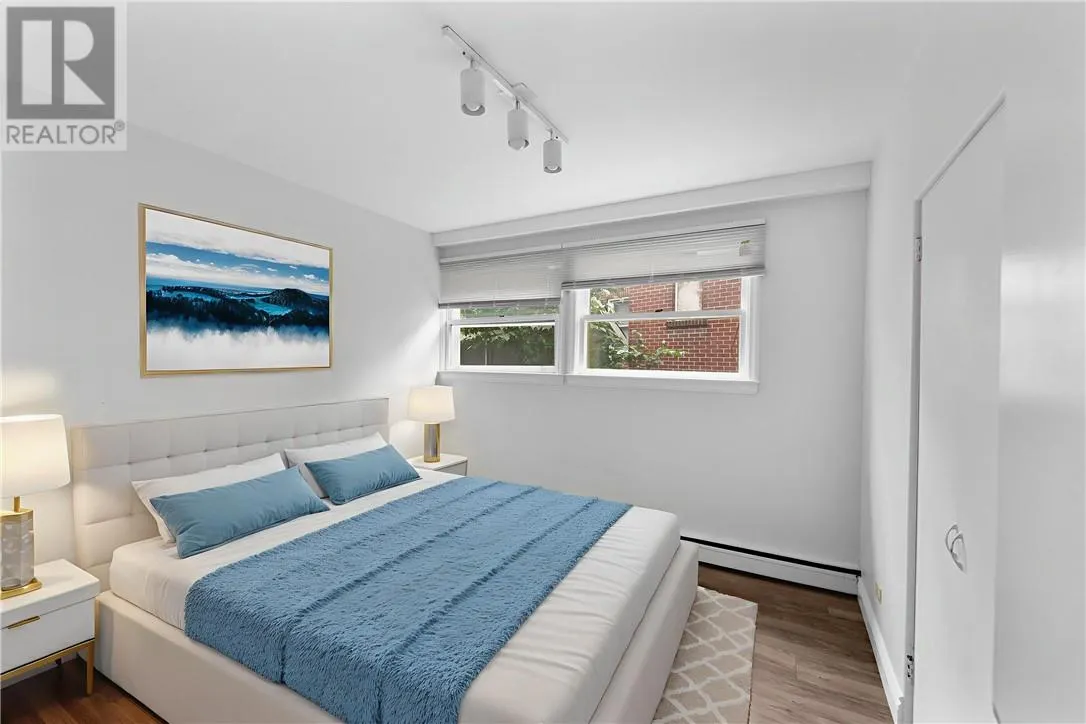 213 D'Youville