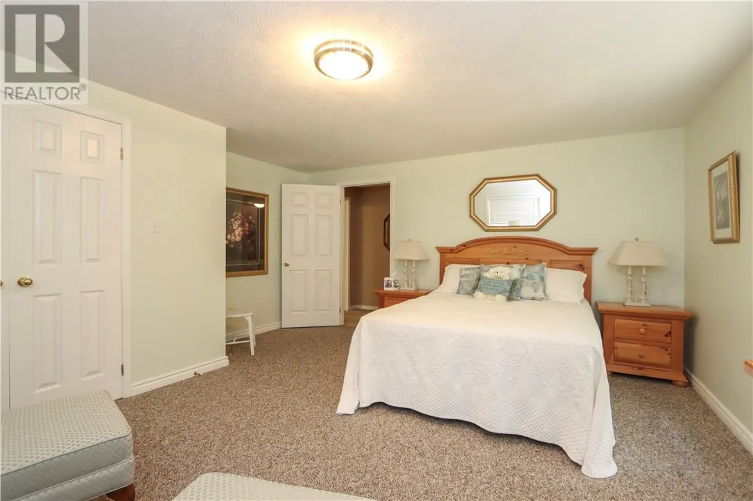 18 Saturn Court