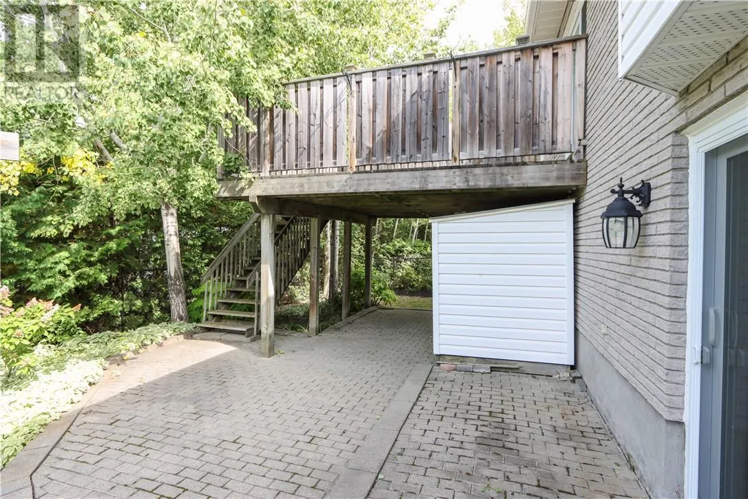 18 Saturn Court