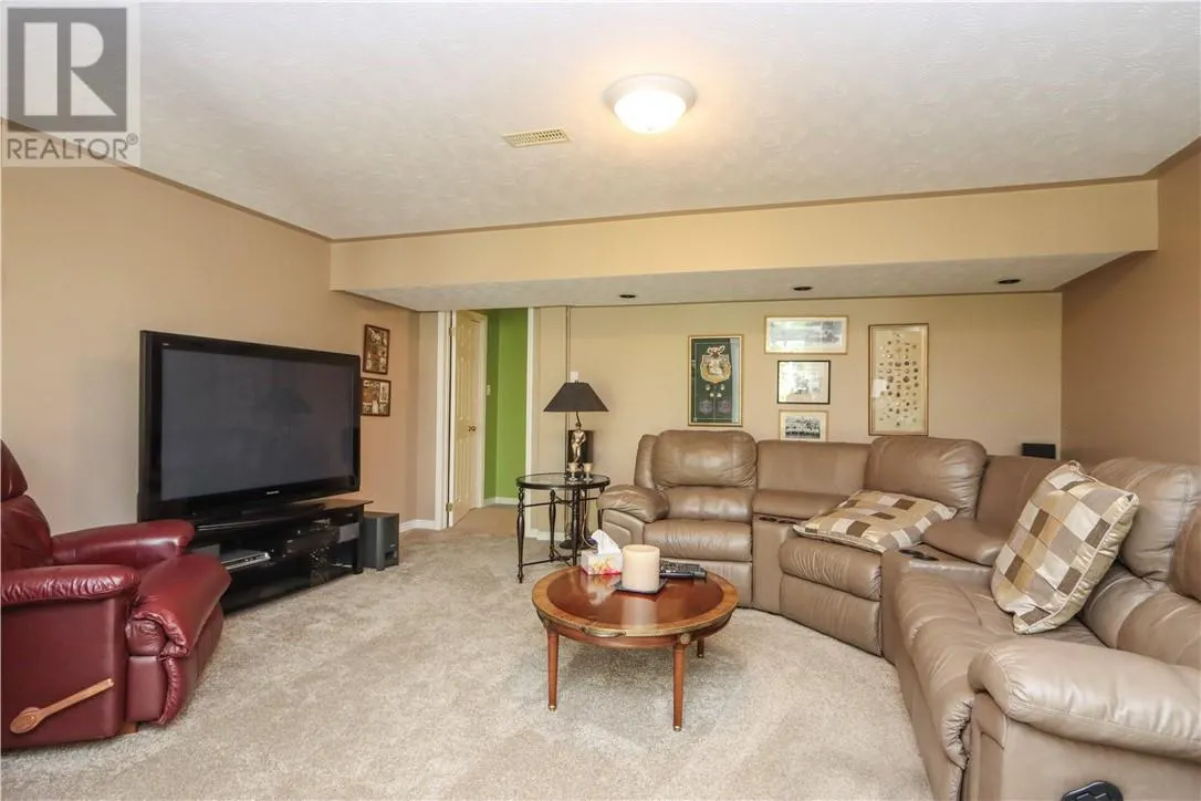 18 Saturn Court