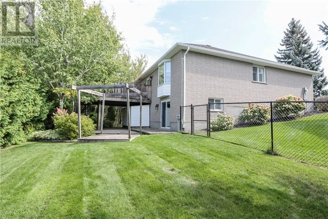 18 Saturn Court