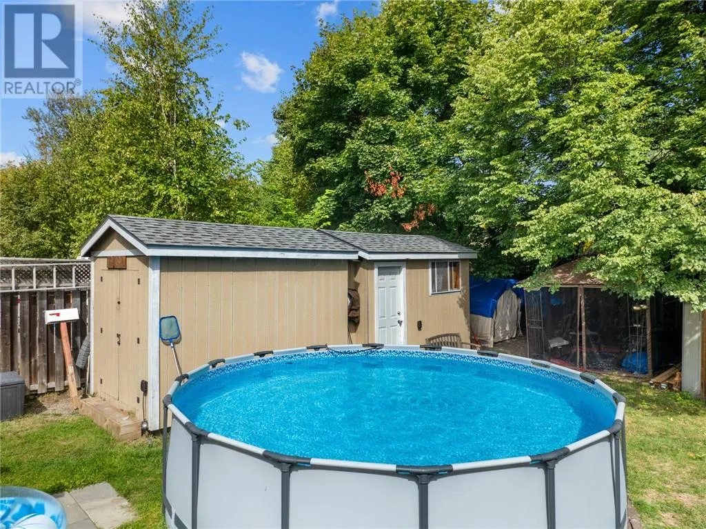 132 Dufferin Street