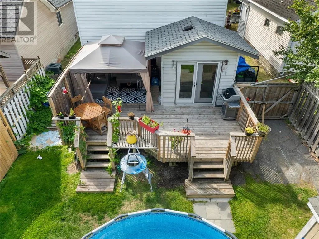 132 Dufferin Street