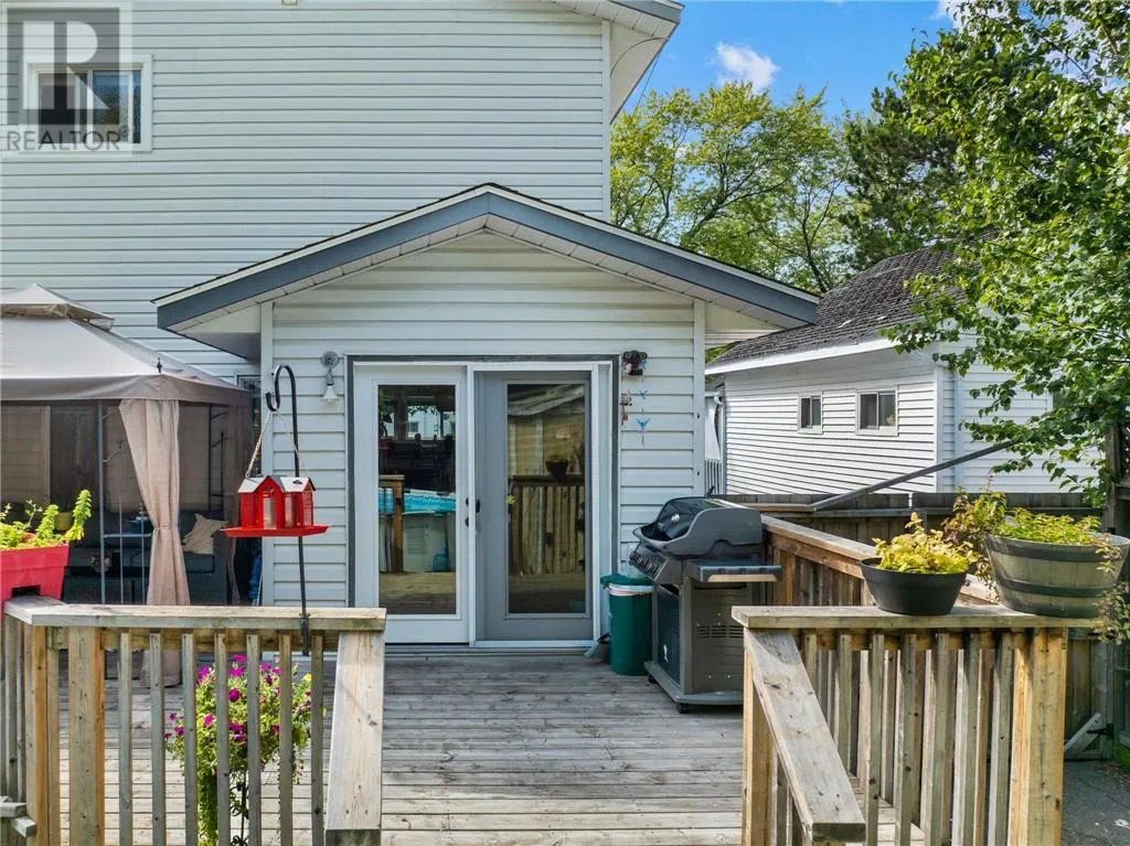 132 Dufferin Street