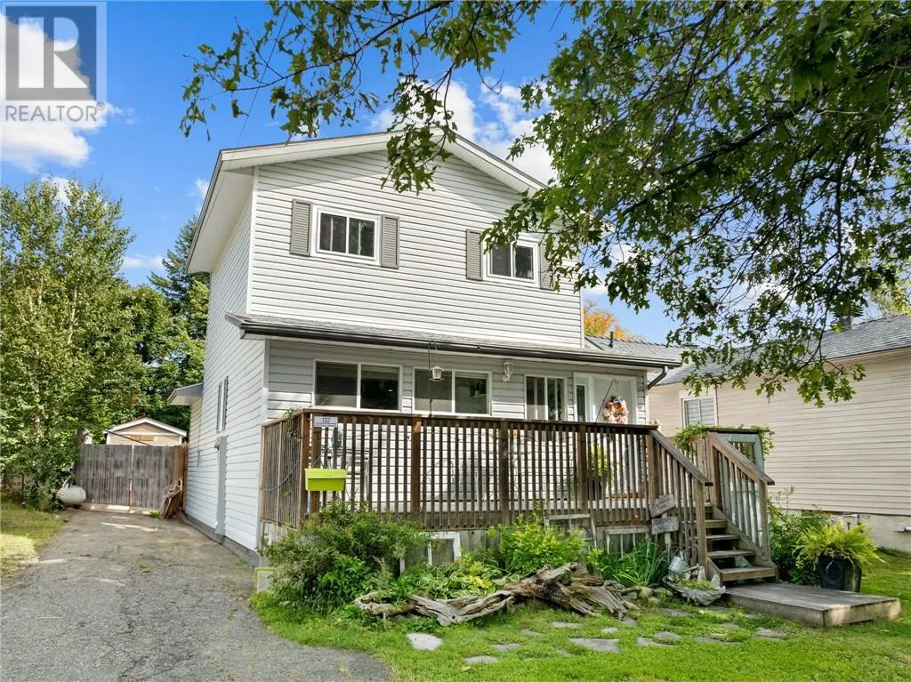 132 Dufferin Street