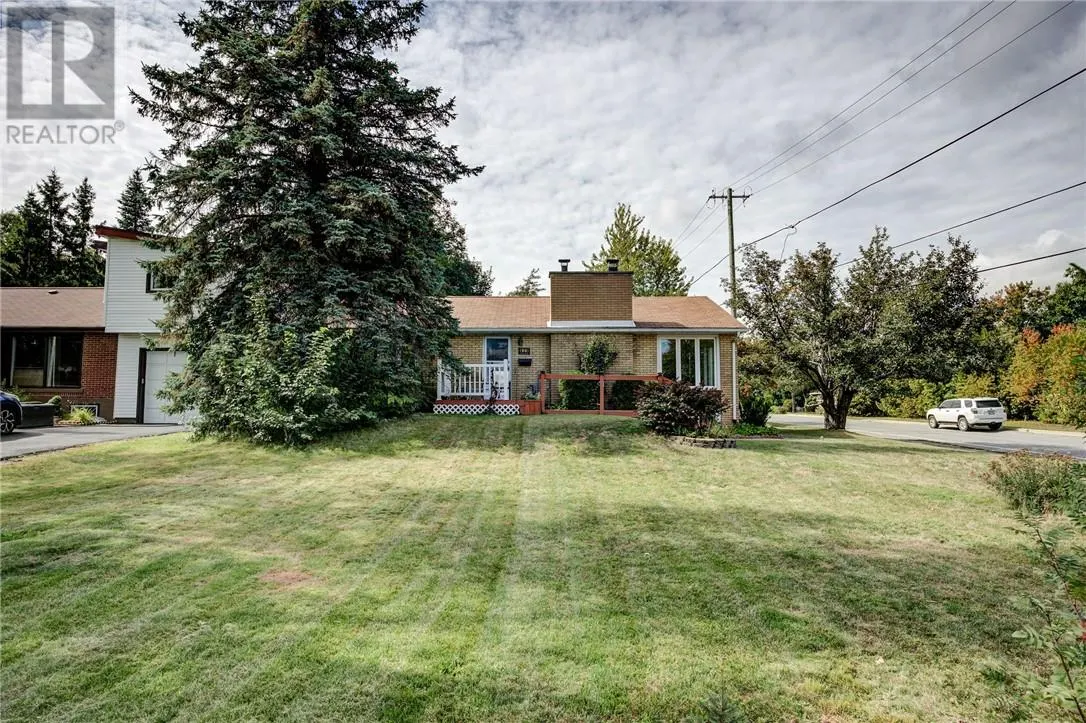 829 Attlee Avenue