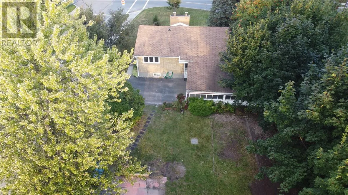 829 Attlee Avenue