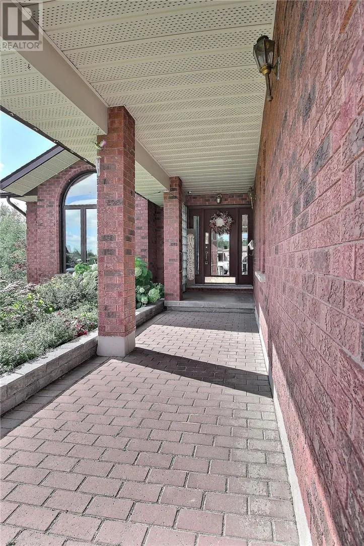 1373 Rideau Street