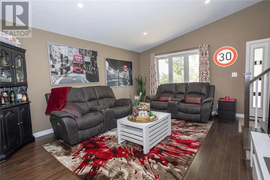 1272 Wedgewood Drive