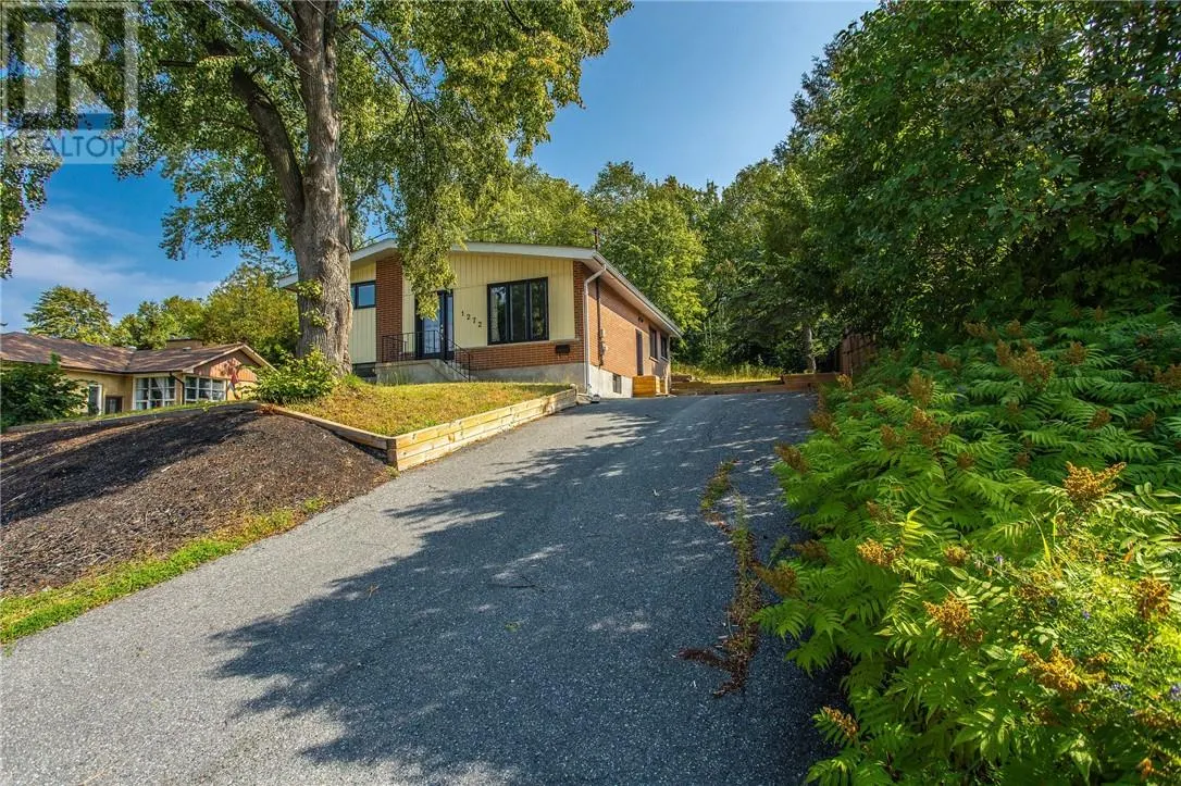 1272 Wedgewood Drive